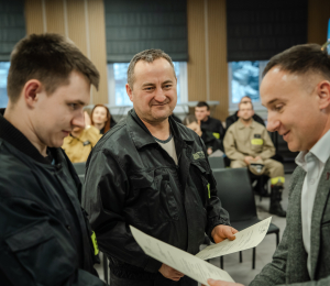 Druhowie z naszych jednostek OSP z certyfikatami KPP!