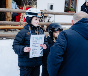 Ponad 220 zawodników i sportowe emocje – VII Gminne Zawody Narciarskie w Cieniawie