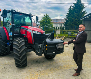 Dostawa ciągnika wraz z przyczepą w ramach projektu ,,Rozwój infrastruktury wodno – kanalizacyjnej na terenie Gminy Grybów etap I”