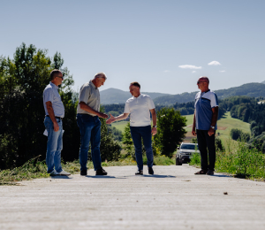 2 kilometry nowych dróg betonowych w Gminie Grybów