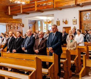 10 lat Dziecięco-Młodzieżowego Zespołu Regionalnego „Pogórzańskie Dzieci” z Kąclowej