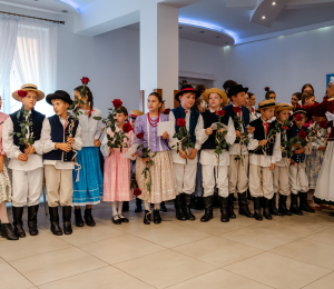 10 lat Dziecięco-Młodzieżowego Zespołu Regionalnego „Pogórzańskie Dzieci” z Kąclowej