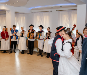 10 lat Dziecięco-Młodzieżowego Zespołu Regionalnego „Pogórzańskie Dzieci” z Kąclowej