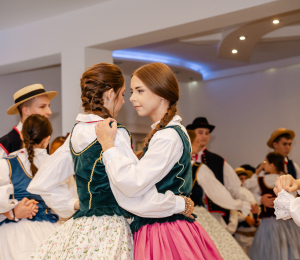 10 lat Dziecięco-Młodzieżowego Zespołu Regionalnego „Pogórzańskie Dzieci” z Kąclowej