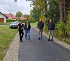 Blisko 640 tys. zł na modernizację dróg w Polnej i Stróżach – prace zakończone