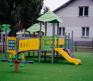 Tak prezentuje się nowy plac zabaw w Polnej