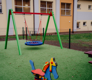 Tak prezentuje się nowy plac zabaw w Polnej